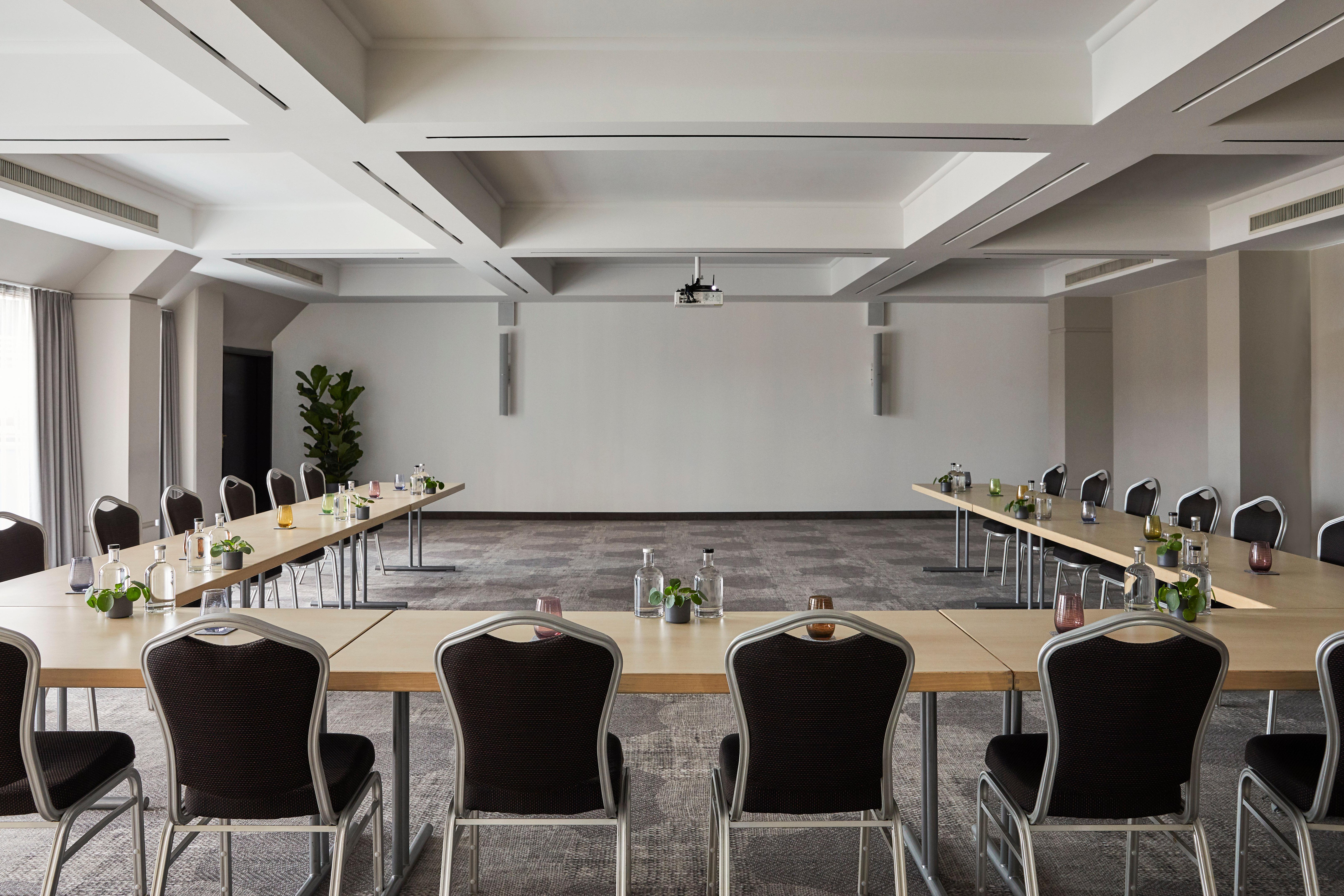 Crowne Plaza Hamburg-city Alster By Ihg Hotel Hamborg