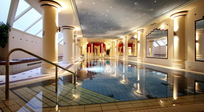 Hotel Crowne Plaza Hamburg-city Alster By Ihg Hamborg
